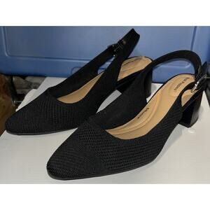 Hush Puppies Gipsy Pump, Size 7.5 M Black. Mesh Pointed Toe